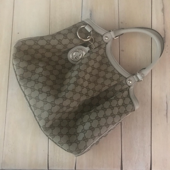 Gucci Sukey Guccismo Canvas With Cream Leather - Picture 1 of 6